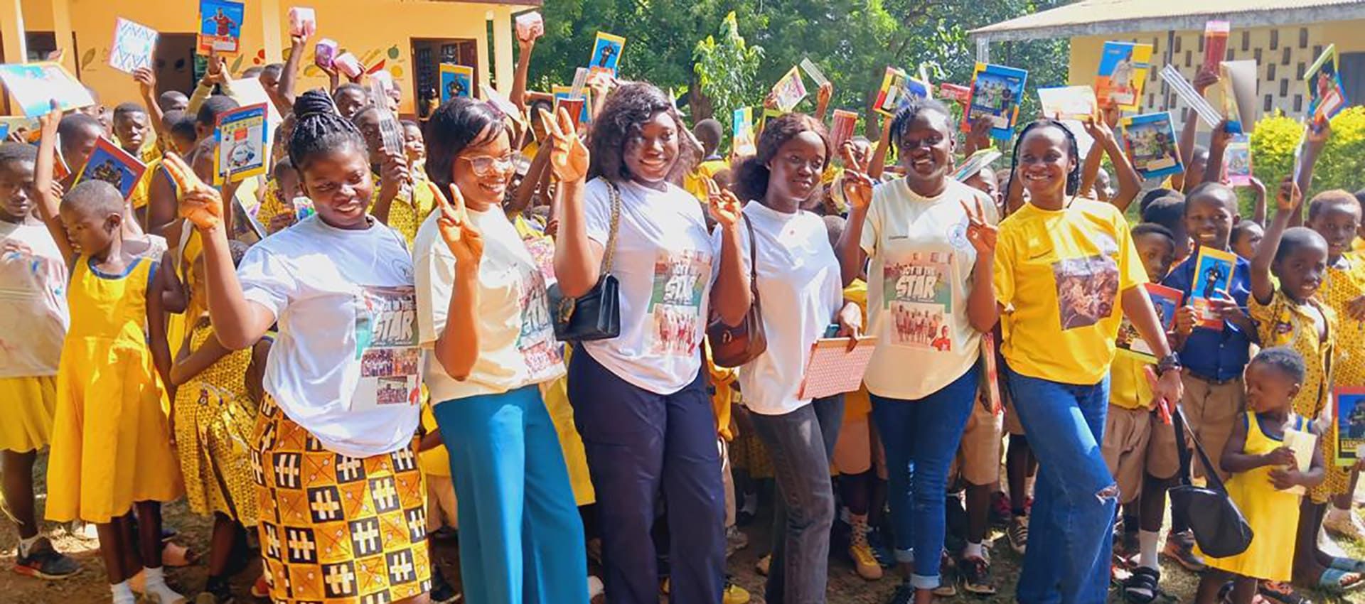 Team von der Wohltätigkeitsorganisation Joy in the star in Ghana