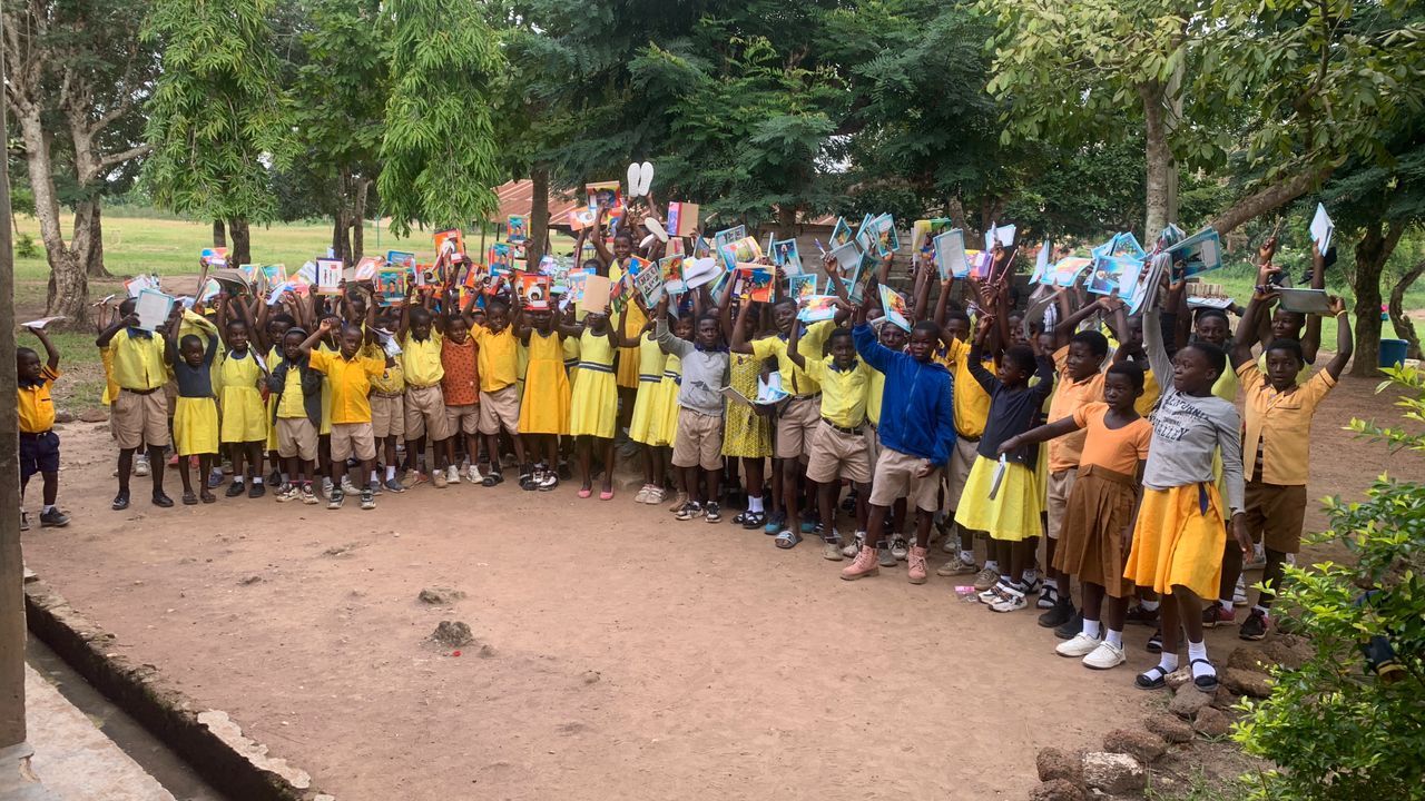 Eine Spende von Schreibwaren